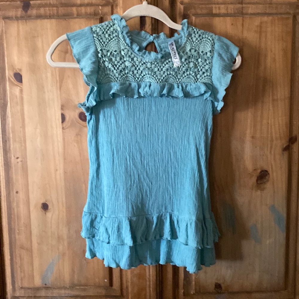 Beautiful Beautees top